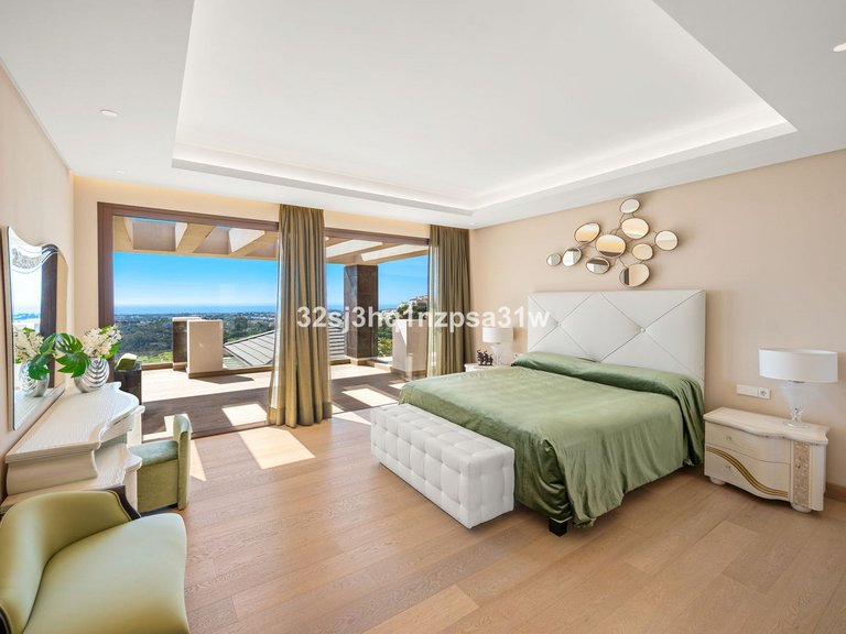 Villa for Sale in Benahavís, Malaga 24