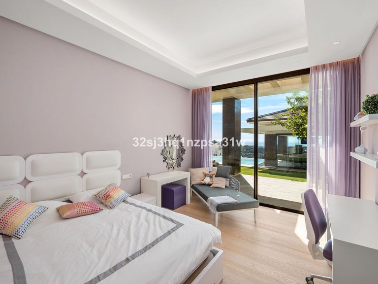 Villa for Sale in Benahavís, Malaga 28