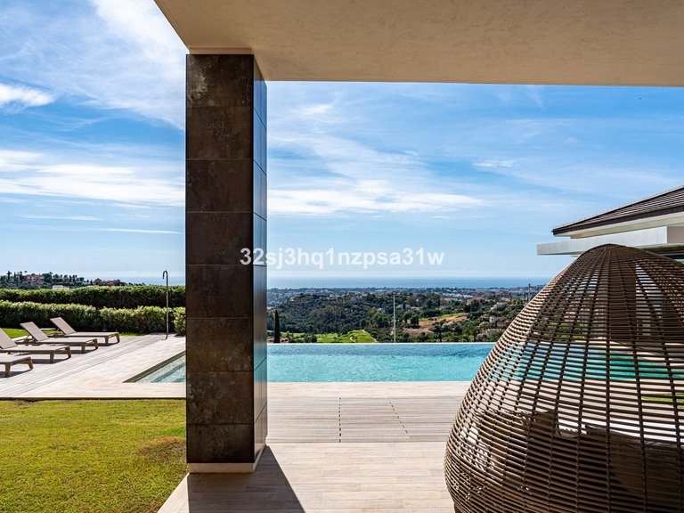 Villa for Sale in Benahavís, Malaga 5