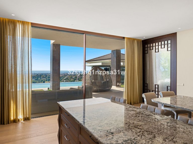 Villa for Sale in Benahavís, Malaga 9