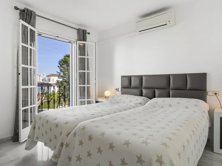 Villa for Sale in Bel Air, Malaga 21