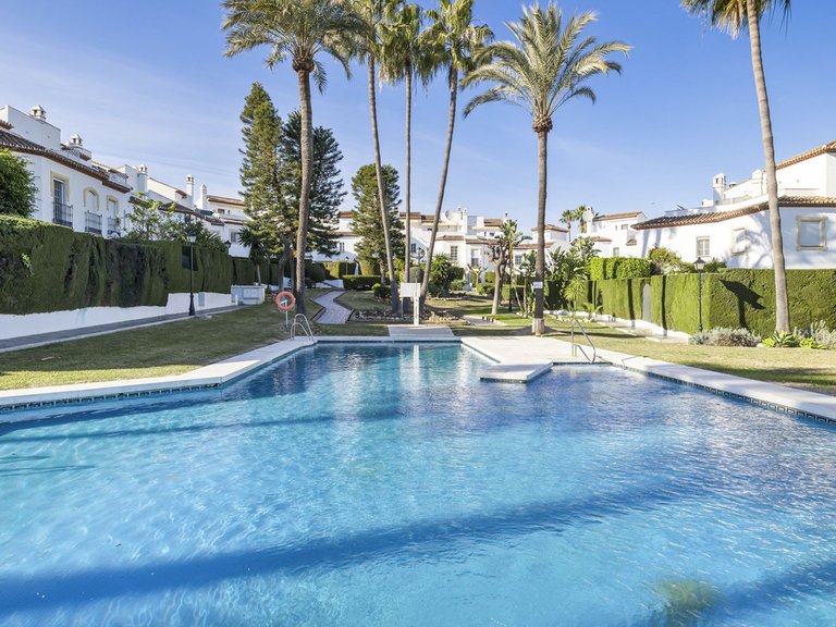 Villa for Sale in Bel Air, Malaga 36