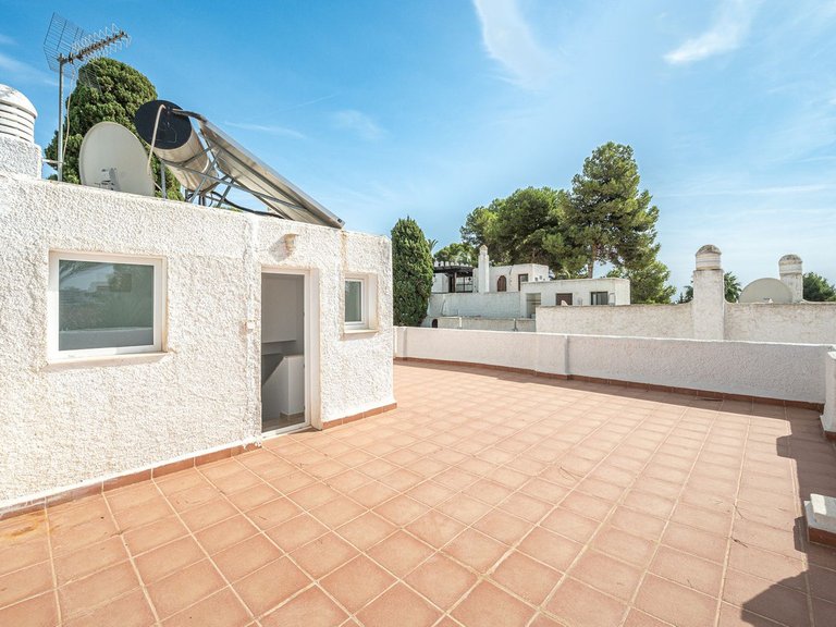 Villa for Sale in Nueva Andalucía, Malaga 31