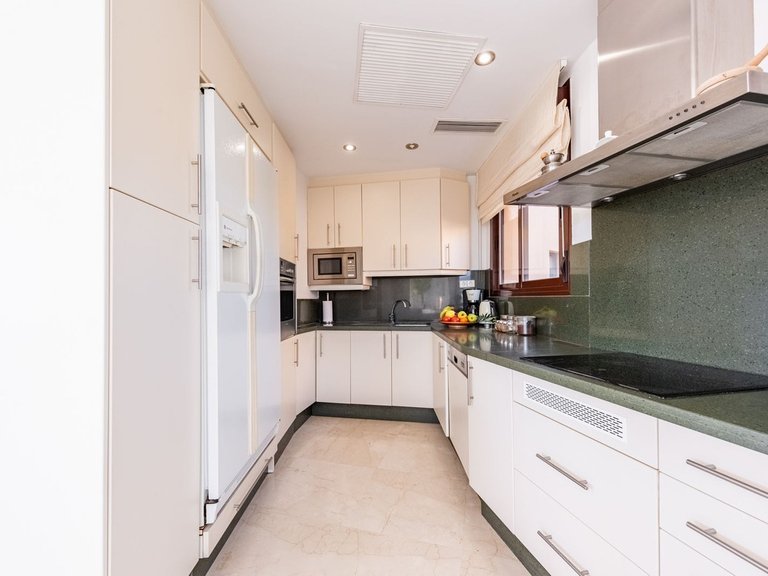 Apartment for Sale in Costalita, Malaga 10