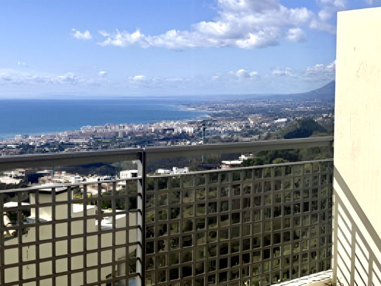 Apartment for Sale in Altos De Los Monteros, Malaga 10