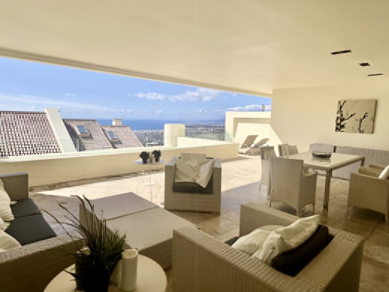 Apartment for Sale in Altos De Los Monteros, Malaga 4