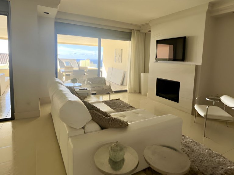 Apartment for Sale in Altos De Los Monteros, Malaga 6