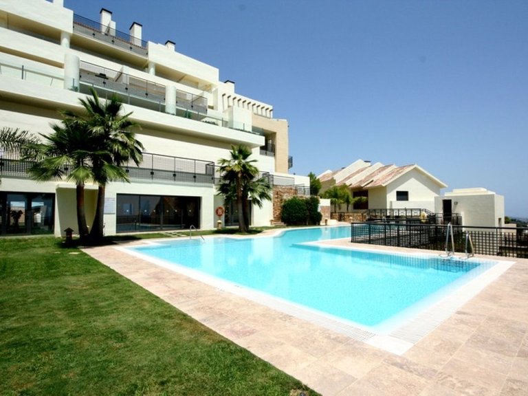 Apartment for Sale in Altos De Los Monteros, Malaga 8