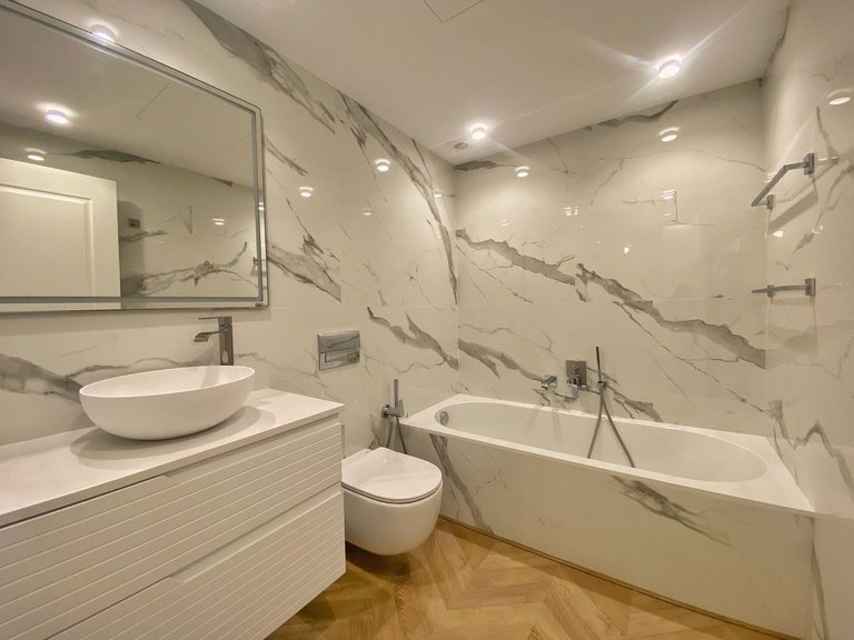 Apartment for Sale in New Golden Mile, Malaga 16