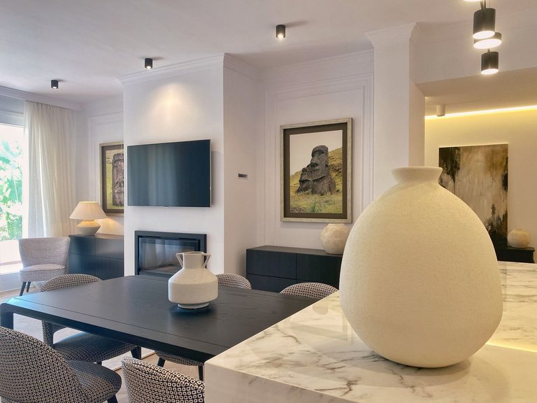 Apartment for Sale in New Golden Mile, Malaga 20