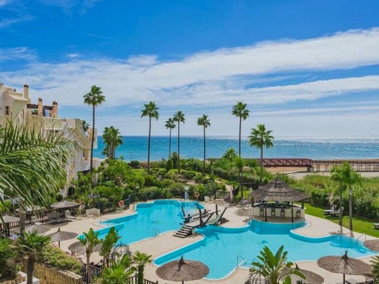 Apartment for Sale in New Golden Mile, Malaga 24
