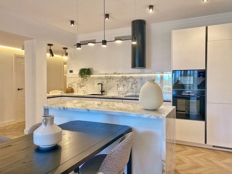 Apartment for Sale in New Golden Mile, Malaga 4
