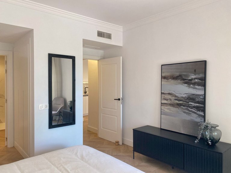 Apartment for Sale in New Golden Mile, Malaga 8