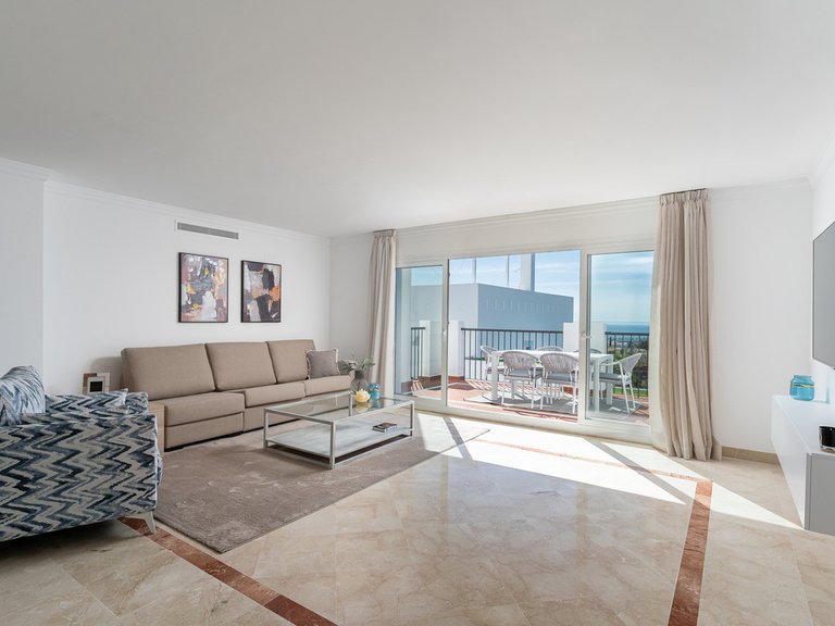 Apartment for Sale in Benahavís, Malaga 5