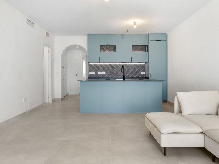 Apartment for Sale in Nueva Andalucía, Malaga 10