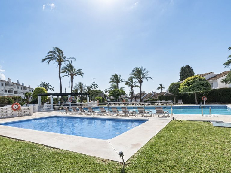 Apartment for Sale in Nueva Andalucía, Malaga 3
