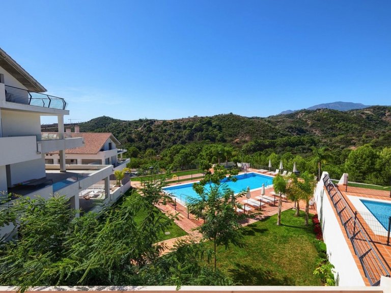 Apartment for Sale in Selwo, Malaga 2