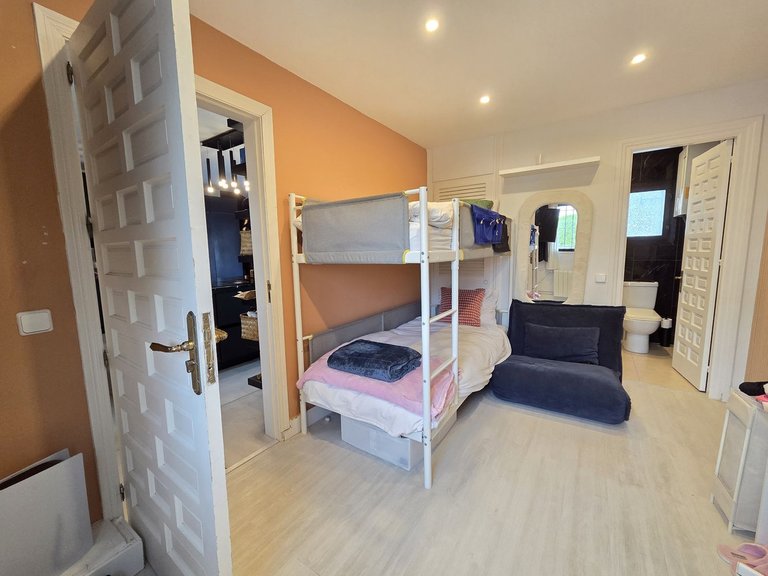 Villa for Sale in Nueva Andalucía, Malaga 17