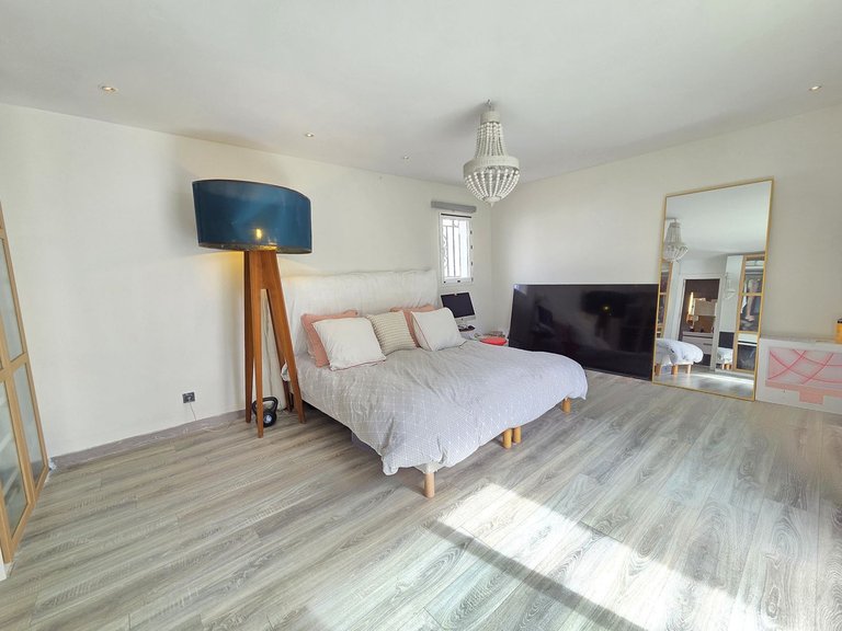 Villa for Sale in Nueva Andalucía, Malaga 24