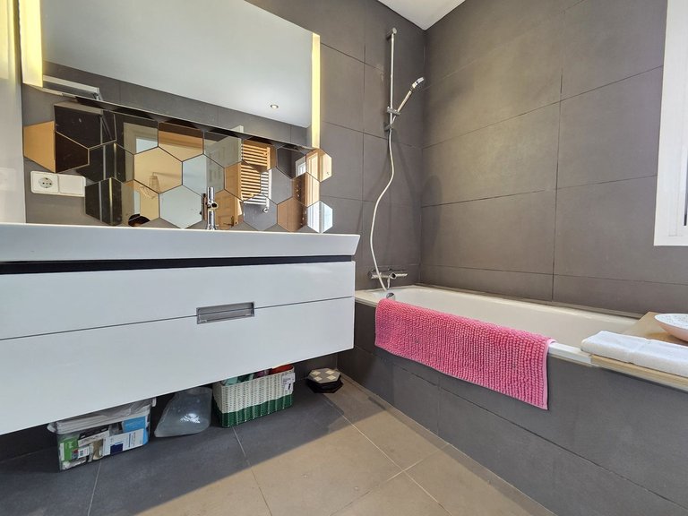 Villa for Sale in Nueva Andalucía, Malaga 30