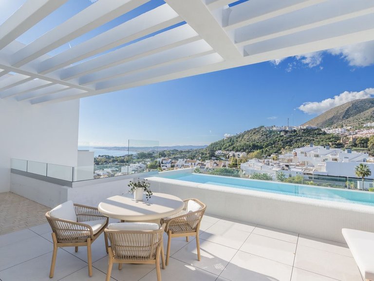 Villa for Sale in Benalmadena Pueblo, Malaga 2