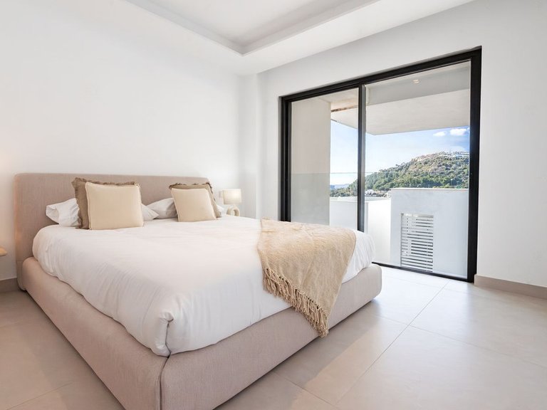 Villa for Sale in Benalmadena Pueblo, Malaga 21