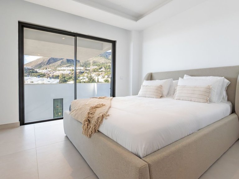 Villa for Sale in Benalmadena Pueblo, Malaga 22