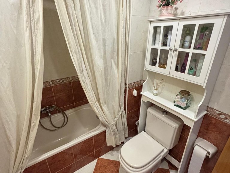 Apartment for Sale in Málaga, Malaga 17