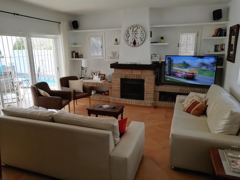 Villa for Sale in Costa del Sol Fuengirola, Malaga 3