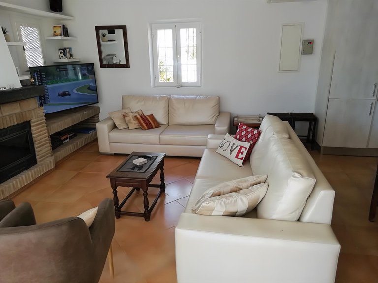 Villa for Sale in Costa del Sol Fuengirola, Malaga 4