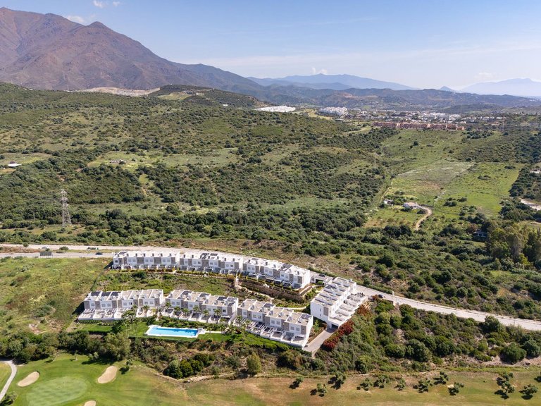 Villa for Sale in Estepona, Malaga 28