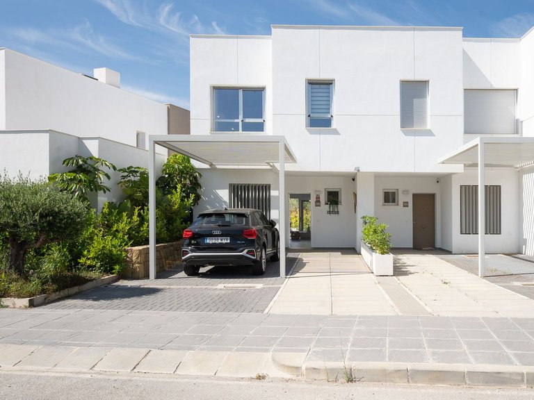 Villa for Sale in Estepona, Malaga 4