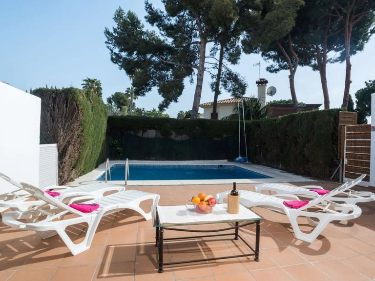 Town House for Sale in Atalaya, Malaga 1