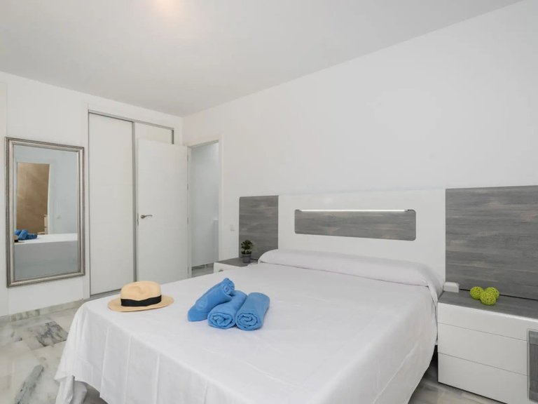 Town House for Sale in Atalaya, Malaga 11
