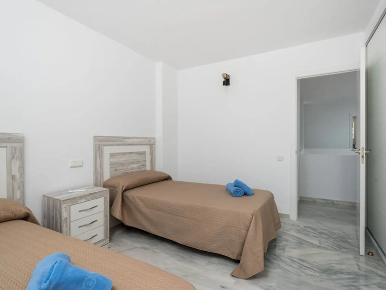 Town House for Sale in Atalaya, Malaga 12