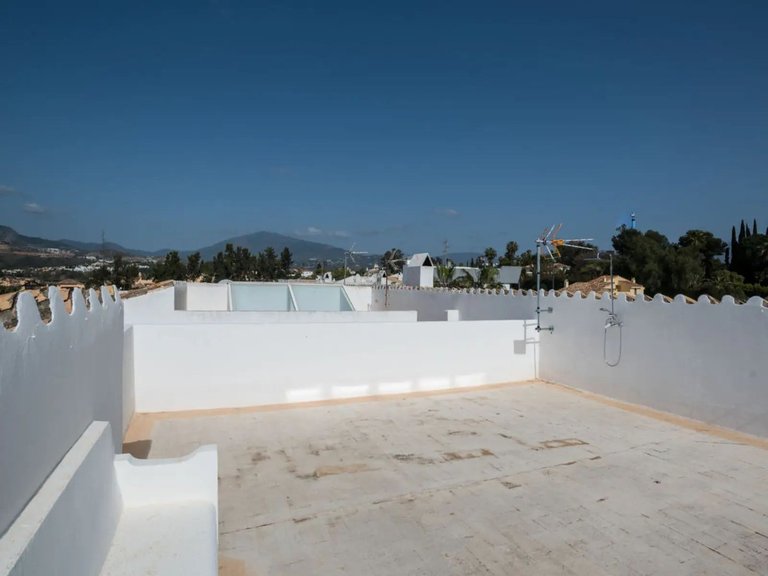 Town House for Sale in Atalaya, Malaga 18