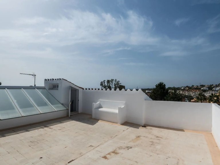 Town House for Sale in Atalaya, Malaga 19