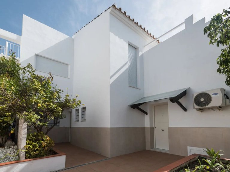 Town House for Sale in Atalaya, Malaga 20