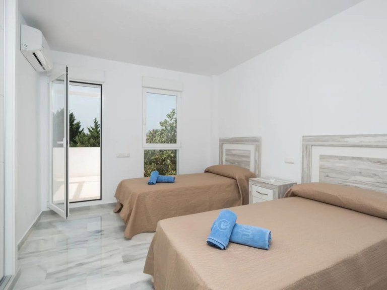 Town House for Sale in Atalaya, Malaga 3