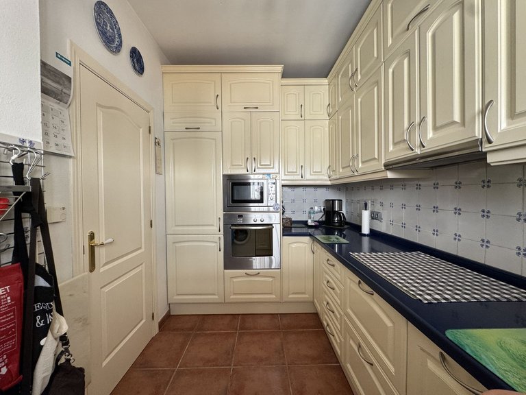 Villa for Sale in Nueva Andalucía, Malaga 10