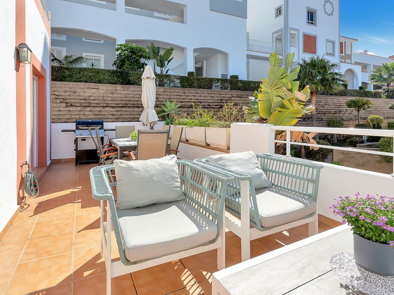 Apartment for Sale in New Golden Mile, Malaga 10