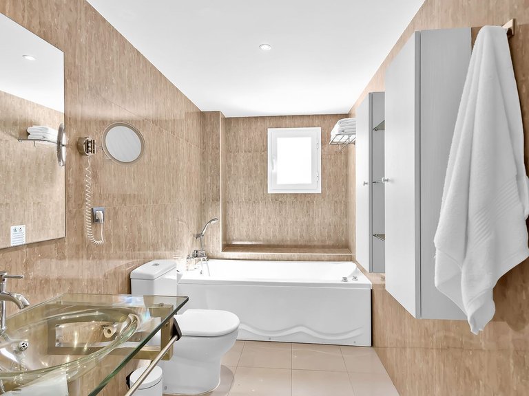 Apartment for Sale in New Golden Mile, Malaga 16
