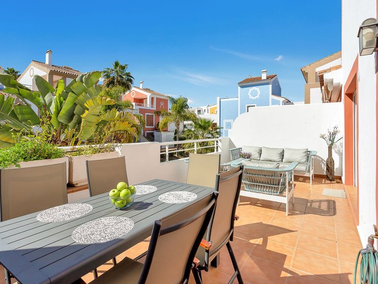 Apartment for Sale in New Golden Mile, Malaga 2