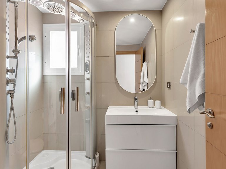 Apartment for Sale in New Golden Mile, Malaga 25