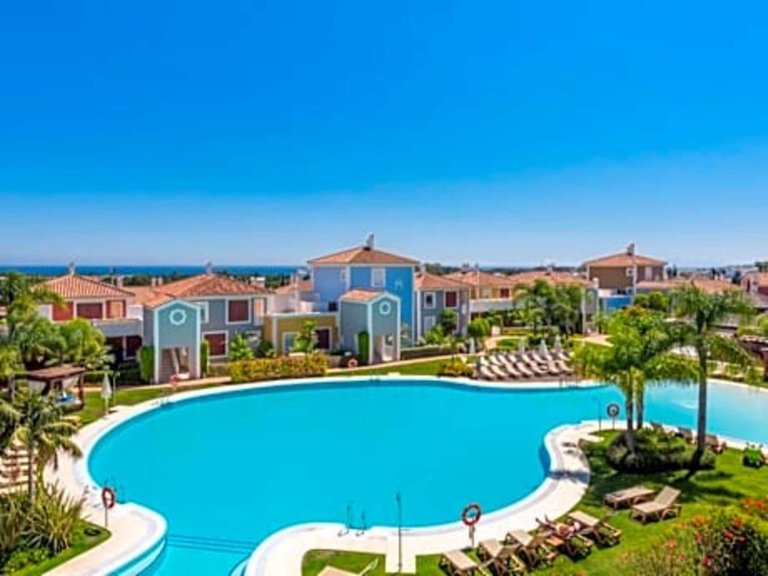 Apartment for Sale in New Golden Mile, Malaga 30