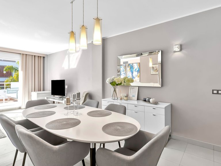 Apartment for Sale in New Golden Mile, Malaga 6