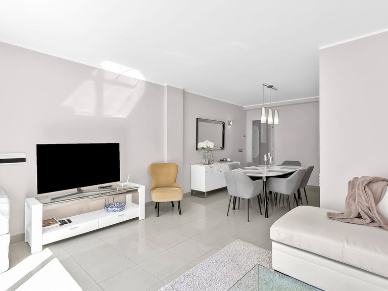 Apartment for Sale in New Golden Mile, Malaga 9