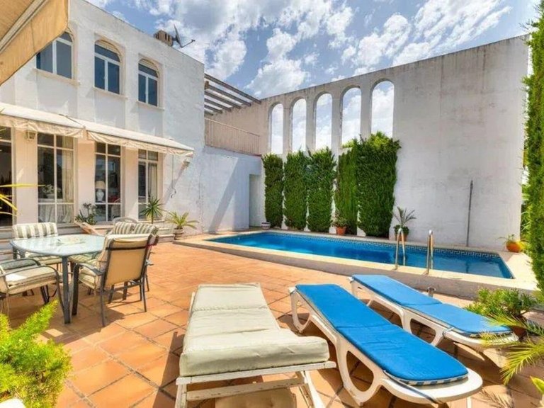 Villa for Sale in Nueva Andalucía, Malaga 3