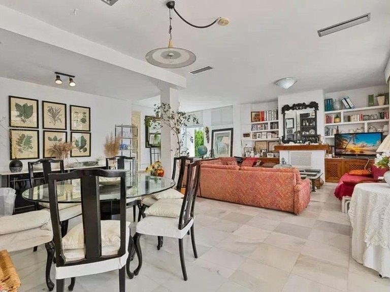 Villa for Sale in Nueva Andalucía, Malaga 7