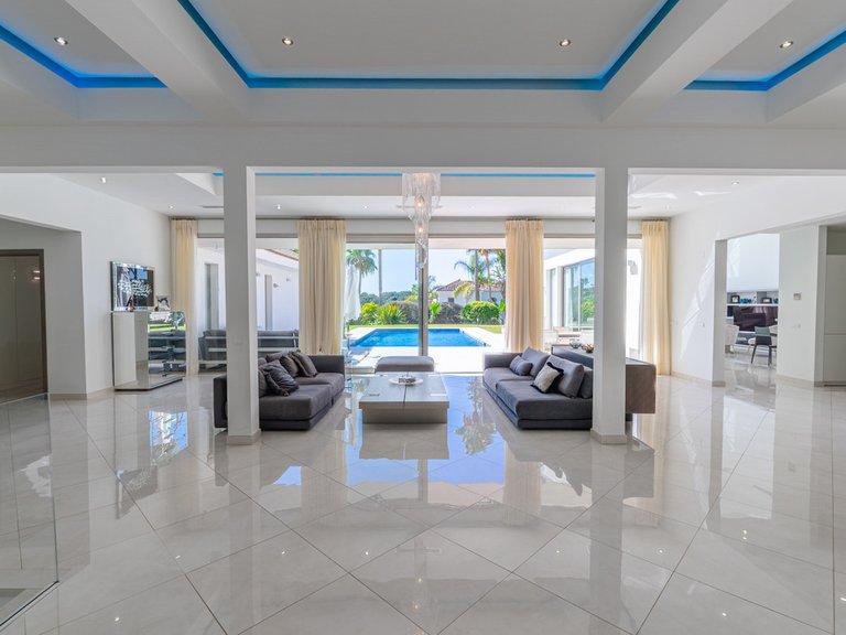 Villa for Sale in San Roque Club, Cadiz 13